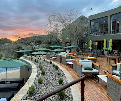 Four Seasons Safari Lodge
